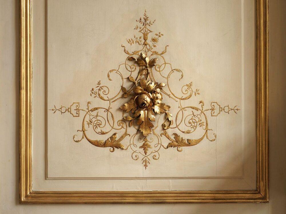 nowoczesny design złotych zdobień